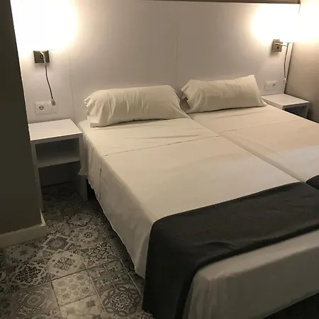 Boutique Centro Bbb Auto Check In 2* 베니돔