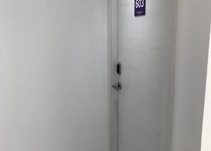 Boutique Centro Bbb Auto Check In 2* Benidorm