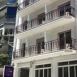 Boutique Centro Bbb Auto Check In 2* Benidorm