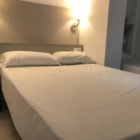 Boutique Centro Bbb Auto Check In 貝尼多姆
